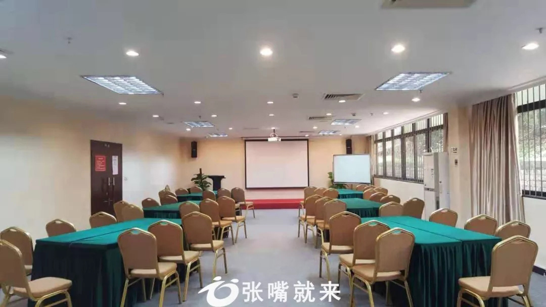 深圳营宽敞明亮的教室